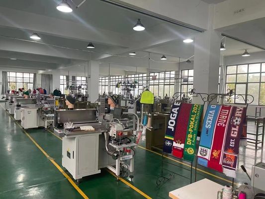 Профессиональная швейная машина Opek 300HS идеально подходит для производства шляп